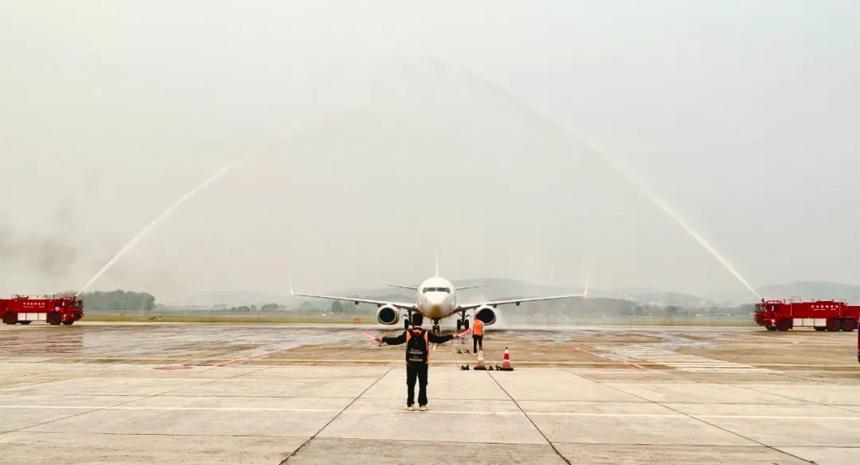 “西雙版納—清邁”國際航線復航 “西雙版納—清邁”國際航線復航