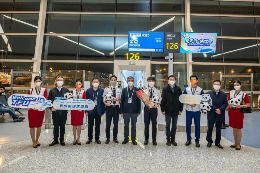 成都天府機場國際航線正式通航 西南地區“新國門”正式開啟 成都天府機場國際航線正式通航 西南地區“新國門”正式開啟