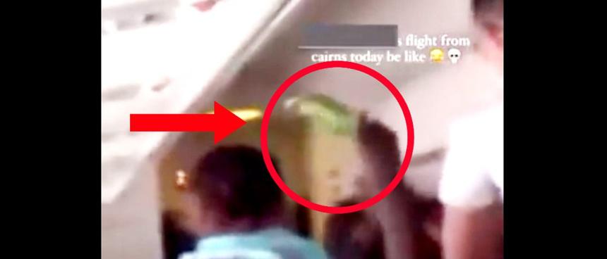 澳大利亞一航班空中突發兩次斗毆 航班緊急返航 窗戶被砸碎 澳大利亞一航班空中突發兩次斗毆 航班緊急返航 窗戶被砸碎