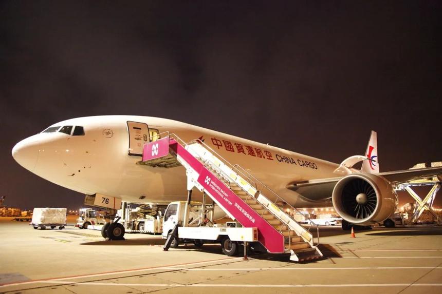 深圳機場新增至倫敦跨境電商“空運專線” 深圳機場新增至倫敦跨境電商“空運專線”