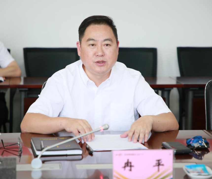 多彩貴州航空與淮安市政府召開戰(zhàn)略合作交流座談會 多彩貴州航空與淮安市政府召開戰(zhàn)略合作交流座談會