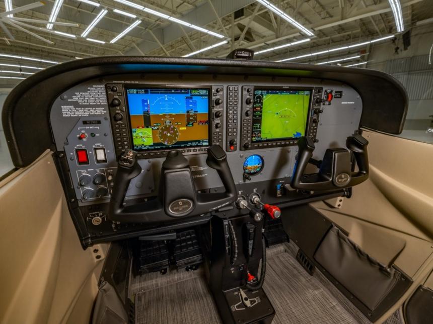 德事隆航空再獲40架賽斯納172訂單 進(jìn)一步支持ATP飛行學(xué)校培訓(xùn)項(xiàng)目 德事隆航空再獲40架賽斯納172訂單 進(jìn)一步支持ATP飛行學(xué)校培訓(xùn)項(xiàng)目