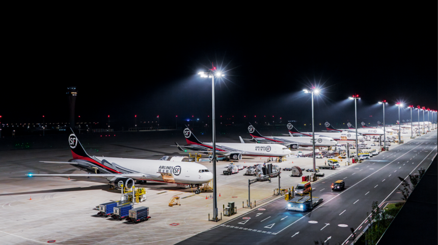 鄂州花湖機場年貨郵吞吐量突破10萬噸 鄂州花湖機場年貨郵吞吐量突破10萬噸