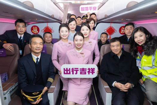 中國民航局局長赴大興機場迎接2023年最后一天航班平安歸來 中國民航局局長赴大興機場迎接2023年最后一天航班平安歸來