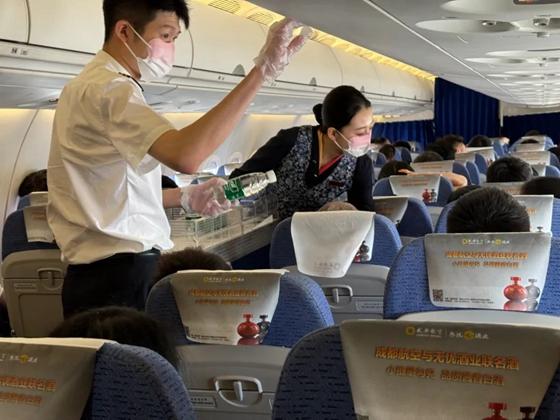 成都航空ARJ21新開喀什-烏魯木齊航線 國產支線客機執(zhí)飛航點覆蓋新疆25個機場 成都航空ARJ21新開喀什-烏魯木齊航線 國產支線客機執(zhí)飛航點覆蓋新疆25個機場