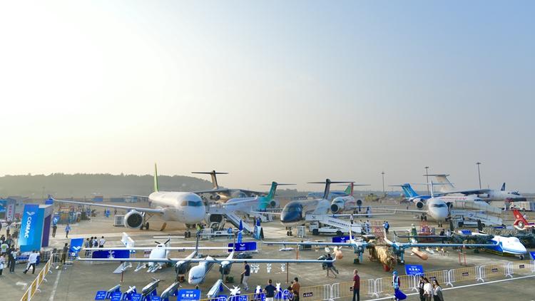 中國商飛聯(lián)合國內(nèi)外合作伙伴打造商用飛機產(chǎn)業(yè)館 中國商飛聯(lián)合國內(nèi)外合作伙伴打造商用飛機產(chǎn)業(yè)館