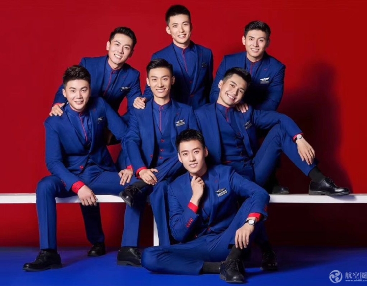  9月24日，河北航空發布第三代空乘制服。