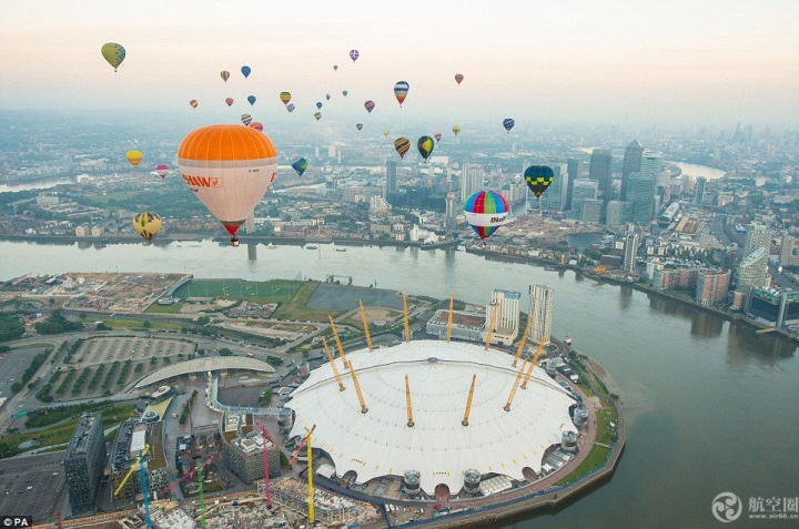 6月19日，英國倫敦舉行一年一度的市長熱氣球比賽，為市長基金募集善款