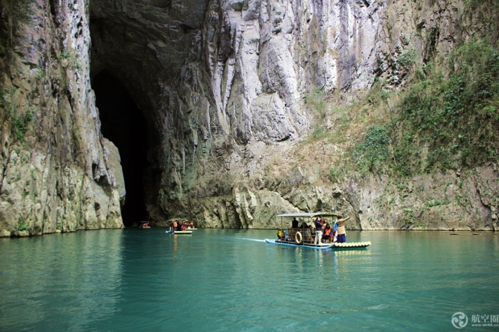 廣西絕景，鬼斧神工天峨川洞