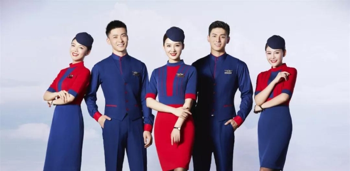  9月24日，河北航空發布第三代空乘制服。