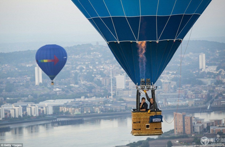 6月19日，英國倫敦舉行一年一度的市長熱氣球比賽，為市長基金募集善款